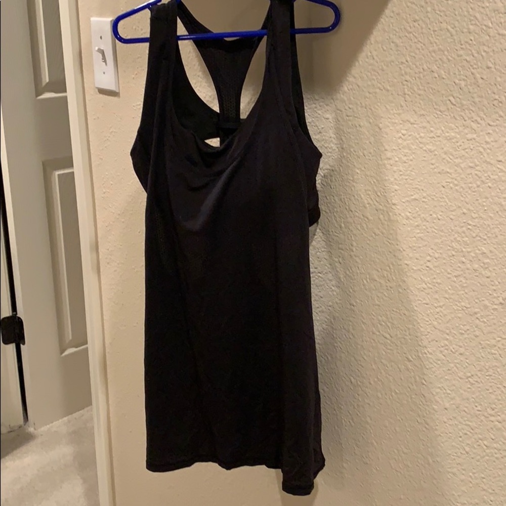 Lululemon build in bra top